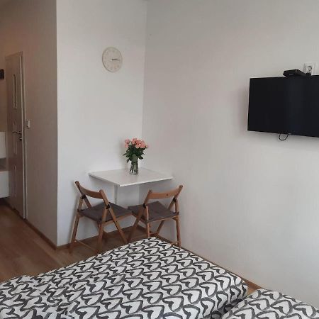 Sleep And Go Apartment - Free Parking Катовице Экстерьер фото